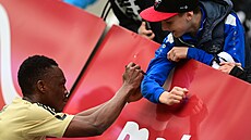 Podpisová momentka ze zápasu Hradce Králové a �eských Bud�jovic.