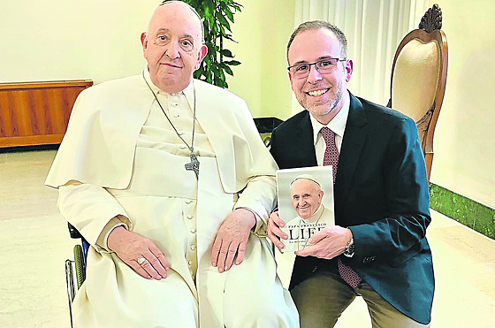 Pape� Franti�ek je po Janu Pavlovi II. a Benediktu XVI. dal�í neitalská hlava...