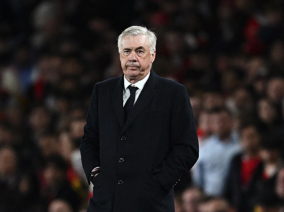 Carlo Ancelotti, trenér fotbalist� Realu Madrid, b�hem utkání s Arsenalem.