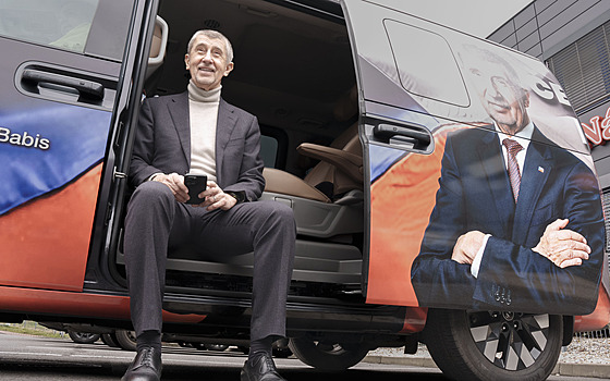 Andrej Babi� v Moravskoslezském kraji nav�tívil Studénku, kde debatoval s...