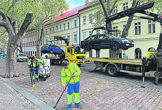 Pokud idi napíklad odjede na dovolenou a vrátí se a po vyitní ulice,...