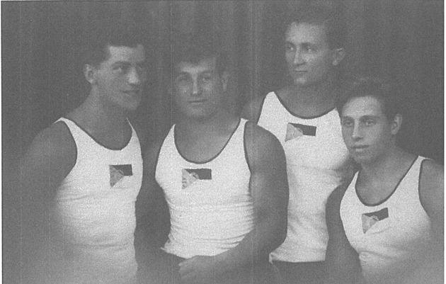 etí olympionici, Ladislav Vácha druhý zleva.