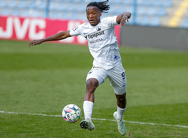 Sparťan Eneme se na africkém šampionátu zranil, slávista Ogbu zatím nenastoupil