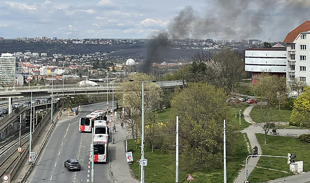 V Praze Na Krejcárku hoel písteek bezdomovc. (9. dubna 2025)
