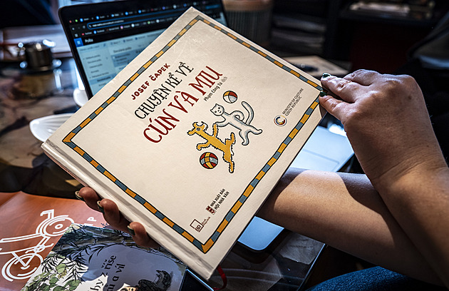 Pejsek a kočička Josefa Čapka se vracejí. V nových příbězích potkají třeba Karkulku