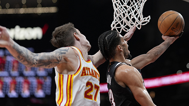 Čtyři miliardy dolarů pro charitu. Majitel Carolina Hurricanes kupuje Portland z NBA