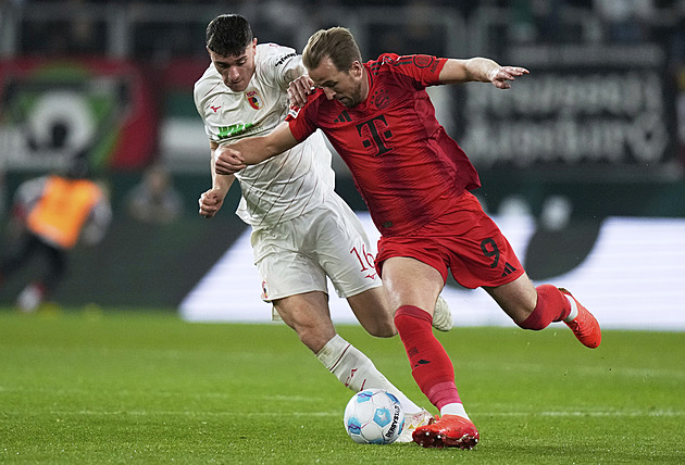 Bayern otočil bundesligovou předehrávku v Augsburgu, rozhodl Kane