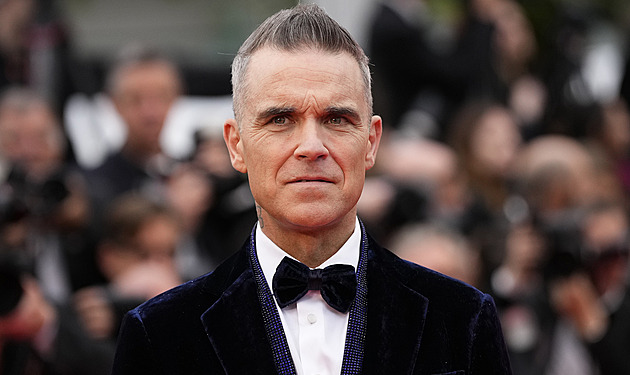Chtěl jsem tak moc zhubnout, až jsem si přivodil kurděje, říká Robbie Williams