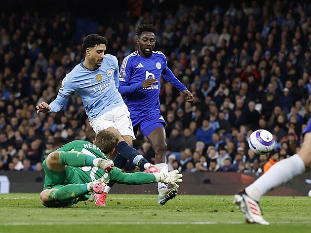 Liverpool ve City kutluyor. Aston Villa Brighton'ı koştu, Ipswich bir dizi yenilgiyi kesintiye uğrattı