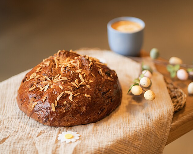 Velikono�n� pe�en�? D�vejte pozor, abyste do t�sta nep�id�vali moc v�eho...