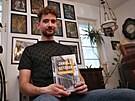 Historik Petr Lexa P�end�k se svou novou knihou Zanikl� Ostrava (13. b�ezna...