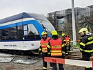 V Olomouci vykolejil na p�ejezdu vlak, zran�ny byly dv� cestuj�c�. (2. dubna...
