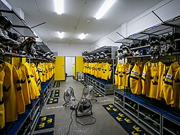 Kabina �védských hokejistek pro MS 2025 v �eských Bud�jovicích.