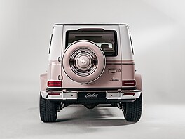 Carlex Rose Vintage Mercedes v ob� nese �mrnc ikonické t�ídy G, kterou...