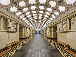 Ková�ova kobyla nechodí bosa a v továrn� na �árovky se nepracuje potm�. Proto...