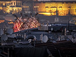 No�ní Praha od BTS spole�nosti Cetin v Gorazdov� ulici