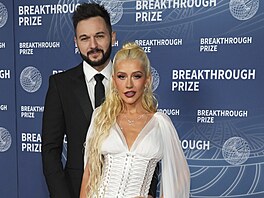 Matthew Rutler a Christina Aguilera na Breakthrough Prize v Santa Monice (5....