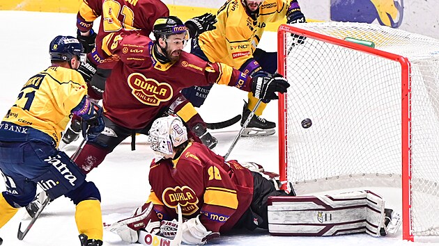 5. kolo hokejov�ho fin�le MAXA ligy mezi Zl�nem a Jihlavou. Zl�nsk� g�lov� �ance.