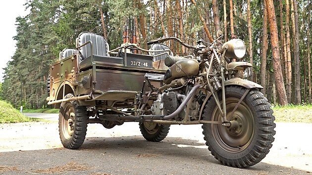Belgick� t��kolka FN 12 TN ze sb�rky VH�, p�ezd�van� Fena