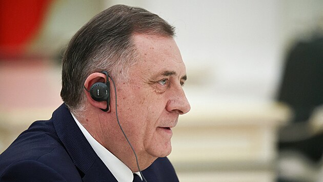 Rusk� prezident Vladimir Putin p�ijal v Kremlu v�dce bosensk�ch Srb� Milorada Dodika. (1. dubna 2025)
