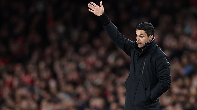 Trenér Arsenalu Mikel Arteta bhem utkání s Fulhamem.