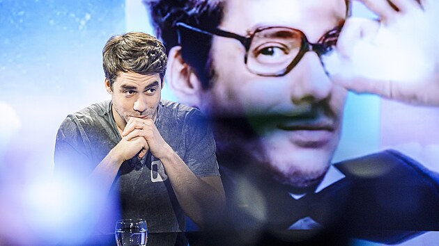 Hostem po�adu Rozst�el je herec Patrik D�rgel.