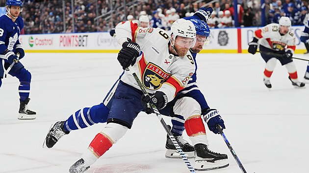 Sam Bennett v akci proti Torontu.