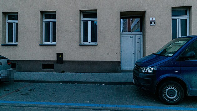 Msto socilnch byt m bt v mstskm dom na adrese Plynrensk 4 v brnnskch Zbrdovicch azylov centrum Armdy spsy. st mstnch obyvatel se proti tomu bou.