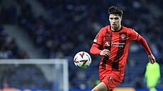 Adam Gabriel z Midtjyllandu b�hem utkání Evropské ligy proti Portu.