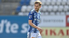 Olomoucký Artur Dol�nikov b�hem duelu s Karvinou.