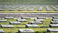 Národní h�bitov v Terezín�. (duben 2025)