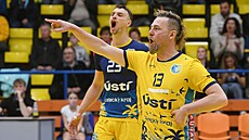 Ústecký Jií Koínek slaví výhru.