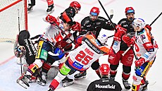 Strkanice ped hradeckou bránou Stanislava korvánka.