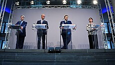 V�dce CSU Markus Söder, budoucí kanclé� a v�dce CDU Friedrich Merz a líd�i SPD...