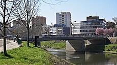 Krom��í� pojmenovala silni�ní most p�es �eku Moravu po Karlu Krylovi. (3. dubna...
