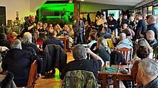 P�edvolební debata hnutí ANO s Karlem Havlí�kem v pra�ské �eporyjské sokolovn�.