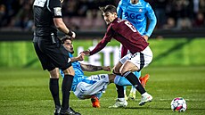 Richard Sedlá�ek je�t� v dresu Teplic, proti kterým v sobotu nastoupí s Jabloncem.