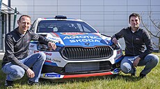 Automobilový jezdec Jan Kopecký a jeho nový navigátor Jií Hovorka (vlevo)...