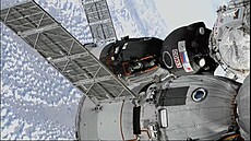 Lo� Sojuz MS-27 p�i p�ipojování k ISS