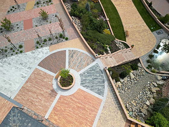 Vyberte tu nejlep�í dla�bu pro svou zahradu: Praktické rady a tipy