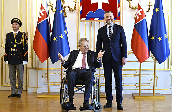 Bývalý prezident Milo Zeman navtívil souasnou hlavu Slovenska Petera...