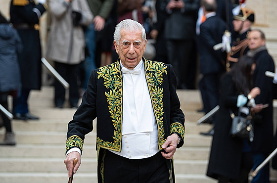 Peruánský nositel Nobelovy ceny za literaturu Mario Vargas Llosa. (9. února...
