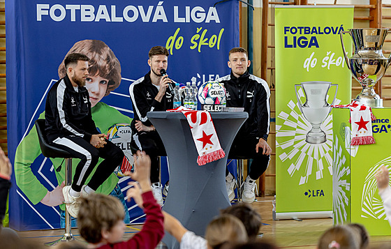Václav Kuej, Luká Vorlický a tpán Chaloupek na akci LFA Liga do kol