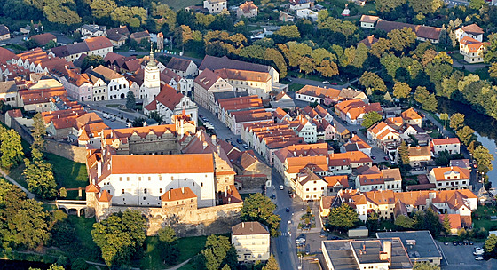 Hor�ovský Týn