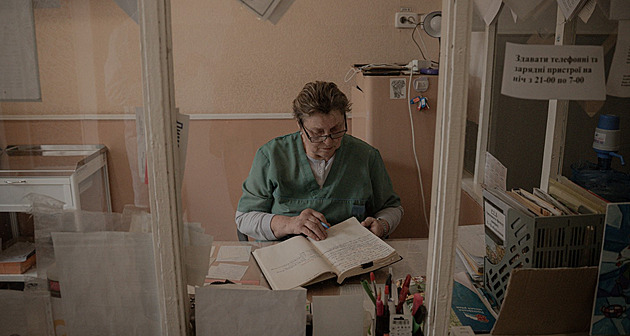 „Beru prášky, nic neslyším.“ Psychiatrická péče na Ukrajině je kvůli válce v krizi