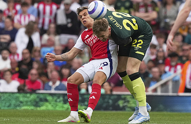 Arsenal remizoval s Brentfordem, City vládlo. Slaví i Aston Villa, Nottingham padl