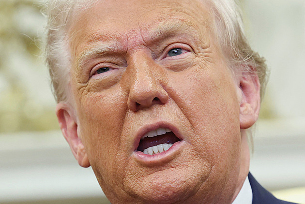 Evropa to nevyřeší, odmítá Trump snahu jednat s Íránem. Vyvíjel atomovku, zopakoval