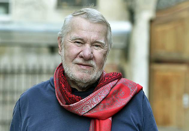 Zemřel bývalý novinář a politik Jaromír Štětina, bylo mu 82 let