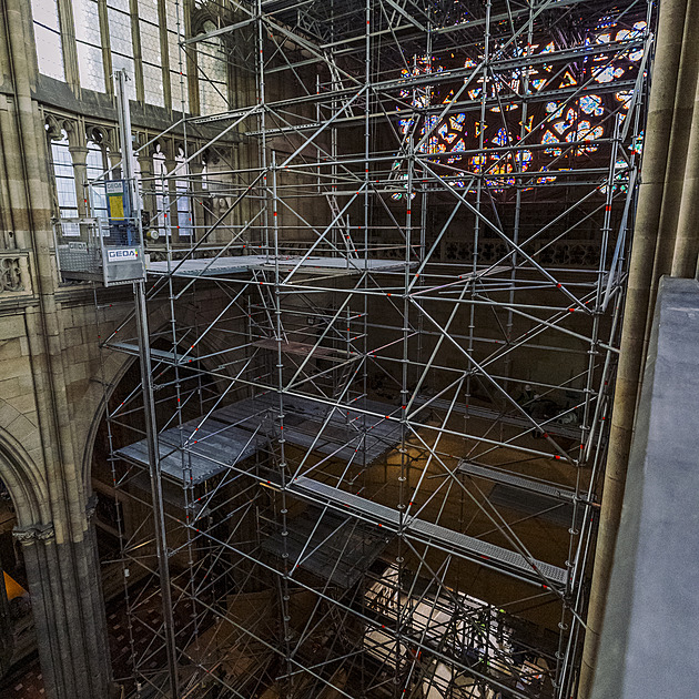 V katedrále svatého Víta, Václava a Vojtcha instalují nové varhany. (15. dubna...