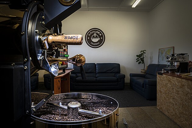 Pit� k�vy je jako rann� ritu�l pln� energie. Napom�h� i zdrav�